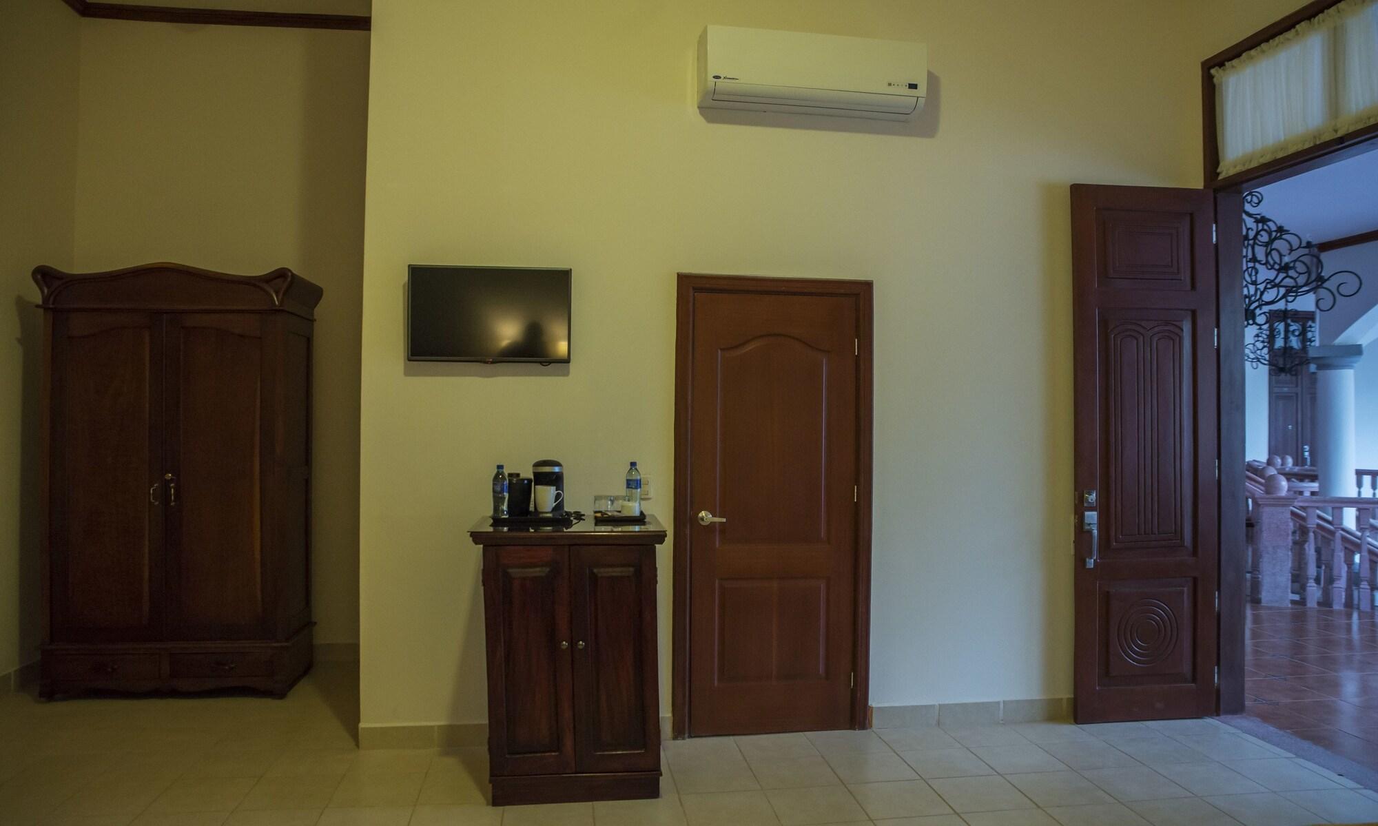 Hotel Real La Merced Гранада Екстериор снимка
