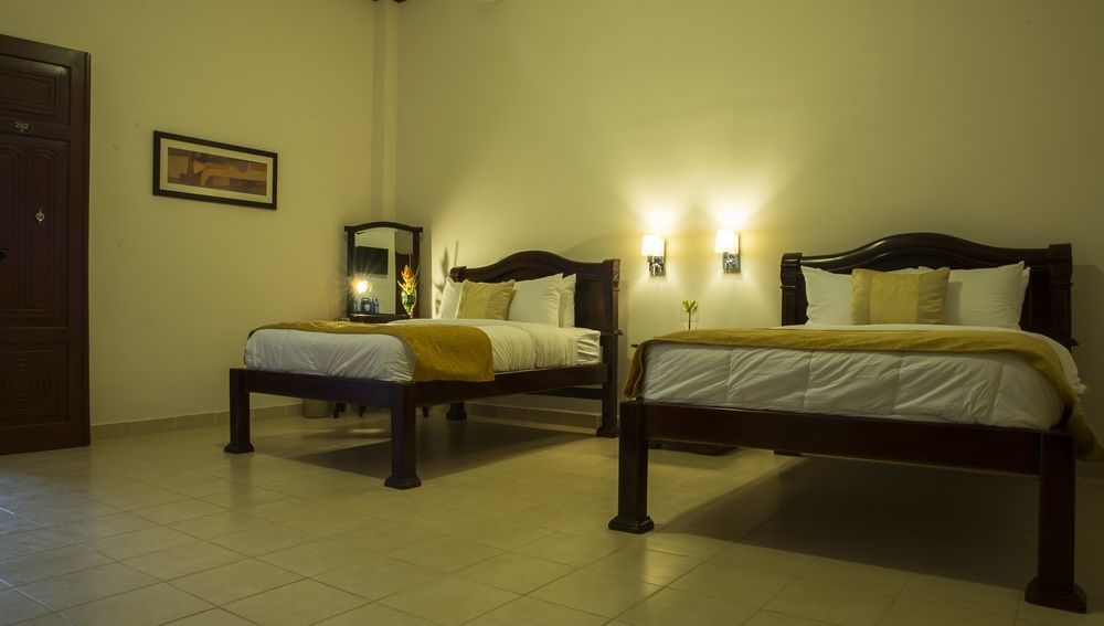 Hotel Real La Merced Гранада Екстериор снимка